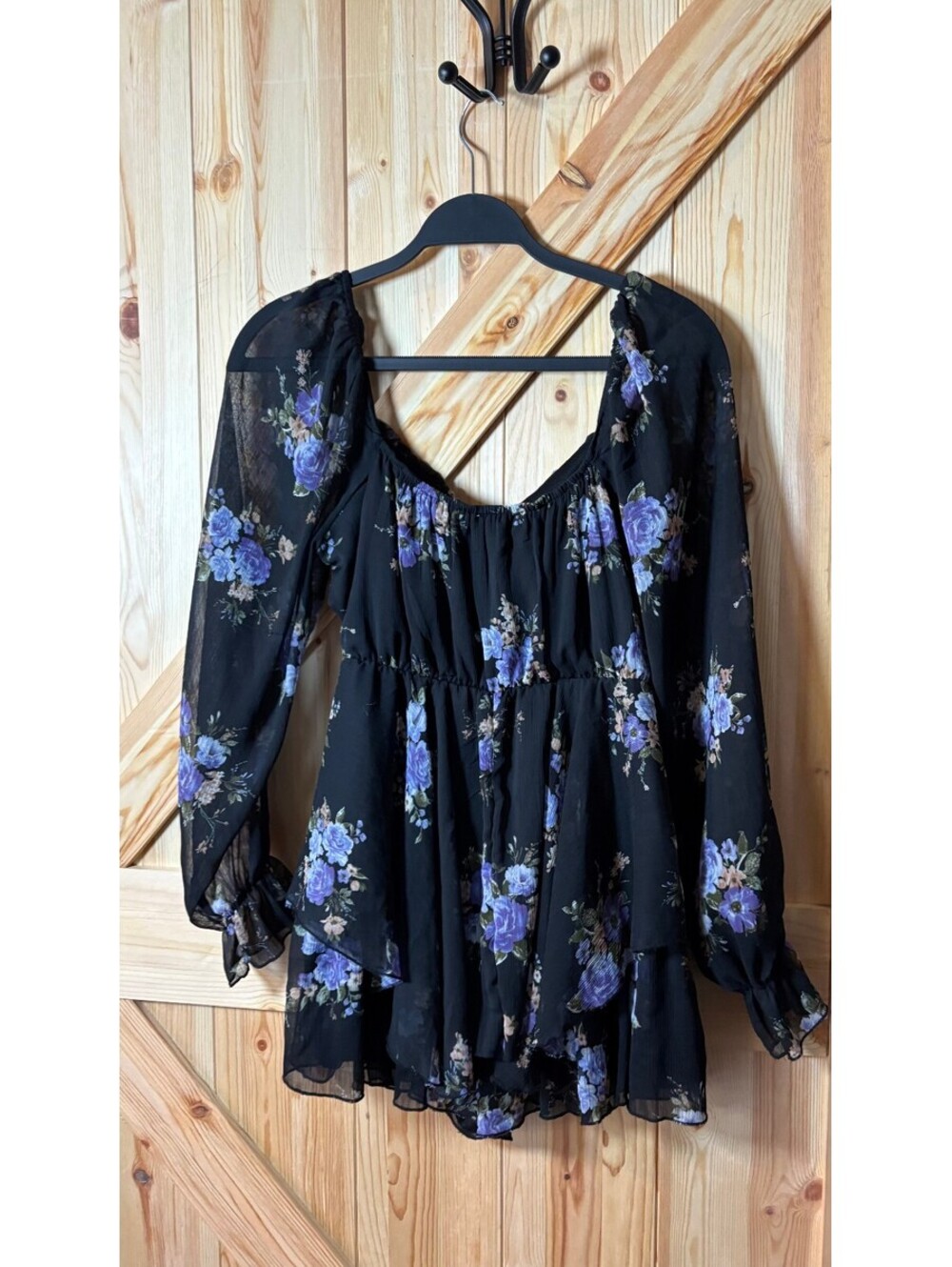 Inspired Hearts Black Floral Long Sleeve Romper Size L
